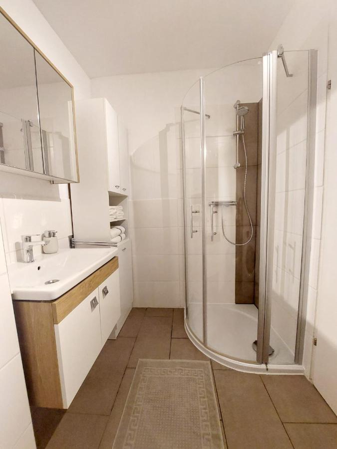 Billys Apartment Zentrum, Renoviert, Garage, Netflix Мондзее Екстериор снимка